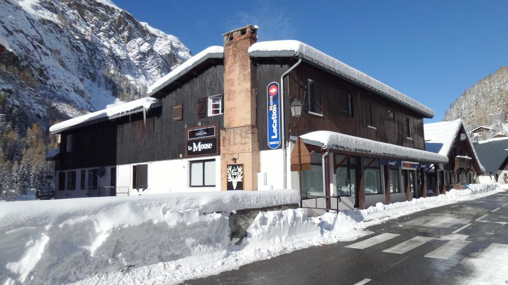 ホステル Chalet Chardons Hostel